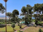 Appartement avec terrasse et piscine