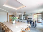 Appartement avec terrasse et piscine