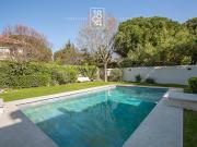 Appartement avec terrasse et piscine