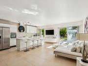 Appartement avec terrasse et piscine