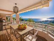 Appartement avec terrasse et piscine