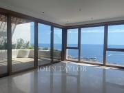 Appartement avec terrasse et piscine