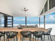 Appartement avec terrasse et piscine