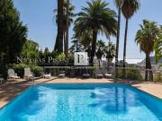 Appartement avec terrasse et piscine