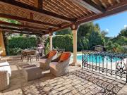 Appartement avec terrasse et piscine