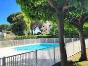 Appartement avec terrasse et piscine