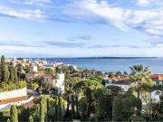 Appartement avec terrasse et piscine