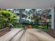 Appartement avec terrasse et piscine