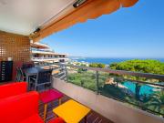 Appartement avec terrasse et piscine