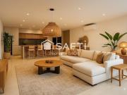 Appartement avec terrasse et piscine