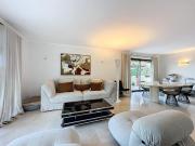 Appartement avec terrasse et piscine