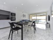 Appartement avec terrasse et piscine