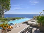 Appartement avec terrasse et piscine