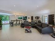 Appartement avec terrasse et piscine