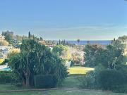 Appartement avec terrasse et piscine