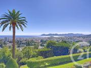 Appartement avec terrasse et piscine