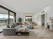 Appartement avec terrasse et piscine