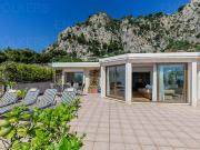 Appartement avec terrasse et piscine