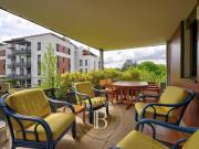 Appartement avec terrasse et piscine