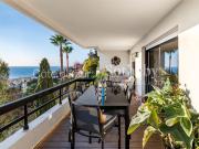 Appartement avec terrasse et piscine