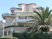 Appartement avec un aperçu océan