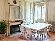 Appartement bourgeois avec beaucoup de charme à rénover...