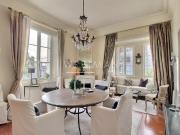 Appartement bourgeois 3 pièces avec terrasse vue mer...