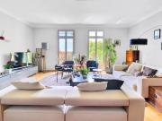 Appartement bourgeois de 4 pièces et son T1 indépendant...