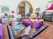 Appartement bourgeois de type T3 de 100m² environ Coeur...