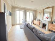 Appartement calme avec ascenseur – 1 chambre séparée –...