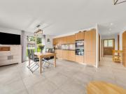 Appartement contemporain avec jardin privatif