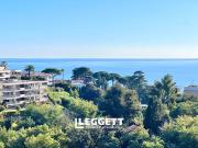 Appartement contemporain avec terrasse et piscine Appartement contemporain avec terrasse et piscine