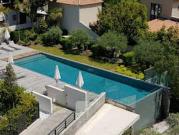 Appartement contemporain avec terrasse et piscine