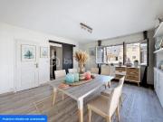 Appartement dans l'éventail avec aperçu mer