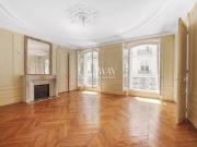 Appartement de 110,75 m² à rénover au pied du parc...