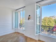 Appartement de 2 pièces de luxe en vente à Champs...