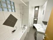 3.5 room apartment with balcony and fireplace