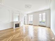 Appartement de 4 chambres de luxe en vente à Chatelet... Appartement de 4 chambres de luxe en vente à Chatelet...