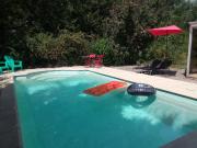 Appartement de 5 pièces avec jardin, trampoline, piscine...