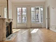 Appartement de 5 pièces de luxe en location à Champs...
