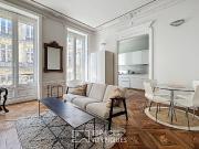 Appartement de caractère avec balcon au coeur du...