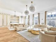 Appartement de luxe 3 chambres en vente à Champs...