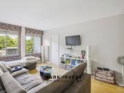 Appartement de luxe de 2 pièces en vente à Champs...