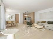 Appartement de luxe de 2 pièces en vente à Champs...