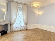 Appartement de prestige partiellement meublé avec...