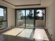 Appartement de standing avec terrasse sans vis à v