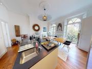 Appartement de type 4 de 98 m² avec balcon, parking et...