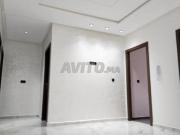 Appartement deux façades proximité mosquée iran