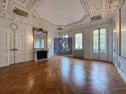 APPARTEMENT D'EXCEPTION BD SAINT GERMAIN