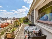 Appartement en dernier étage avec terrasses et vues dégagées